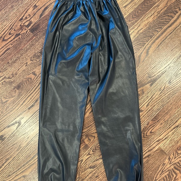 Faux Leather Jogger Pants Size M Inseam 28 - Picture 5 of 6